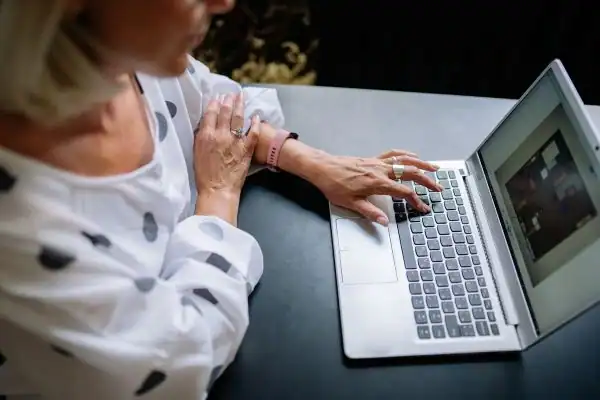 Image of woman attending online mediation Plymouth services from Barker Mediation